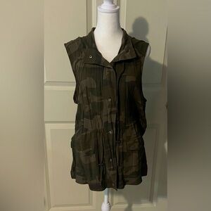 Long Maurice Camouflaged vest
